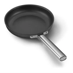 Smeg Poêle Aluminium Antiadhésive 24 Cm Noir Mat 8 Smeg Poêle Aluminium Antiadhésive 24 Cm Noir Mat -Fine Kitchenware 131016 2 2 Poele aluminium antiadhesive 24 cm noir mat Smeg