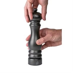 Peugeot Moulin à Poivre Paris Chef Carbone -Fine Kitchenware 201229 2 2 Moulin a poivre Paris Chef carbone Peugeot