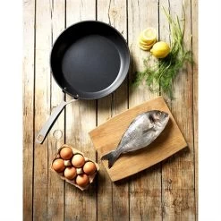 Le Creuset Poêle 20 Cm Les Forgées 8 Le Creuset Poêle 20 Cm Les Forgées -Fine Kitchenware 23102 2 2 Poele 20 cm Les Forgees Le Creuset