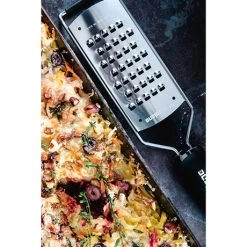 Microplane Râpe à Fromage Extra Grossier Gourmet Noire -Fine Kitchenware 478015 2 1 Rape a fromage Extra grossier Gourmet noire Microplane